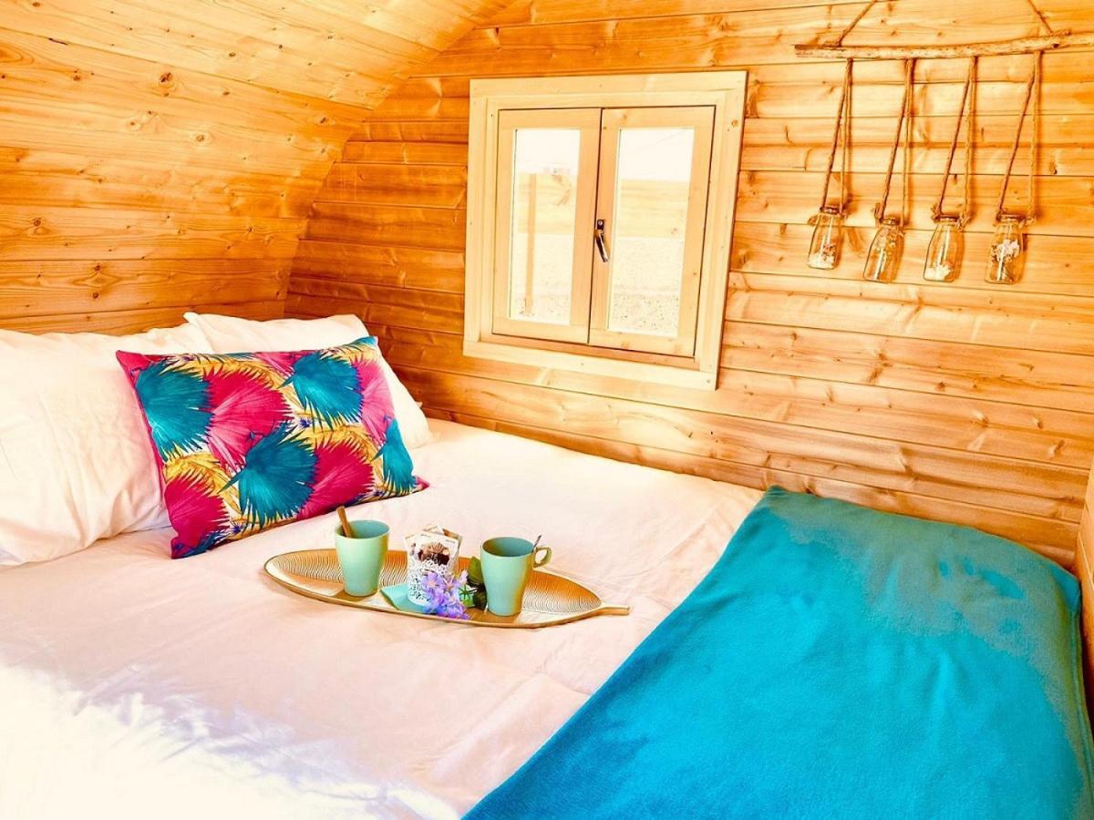 Amani Suite Con Jacuzzi Climatizado Y Piscina Buzanada Extérieur photo