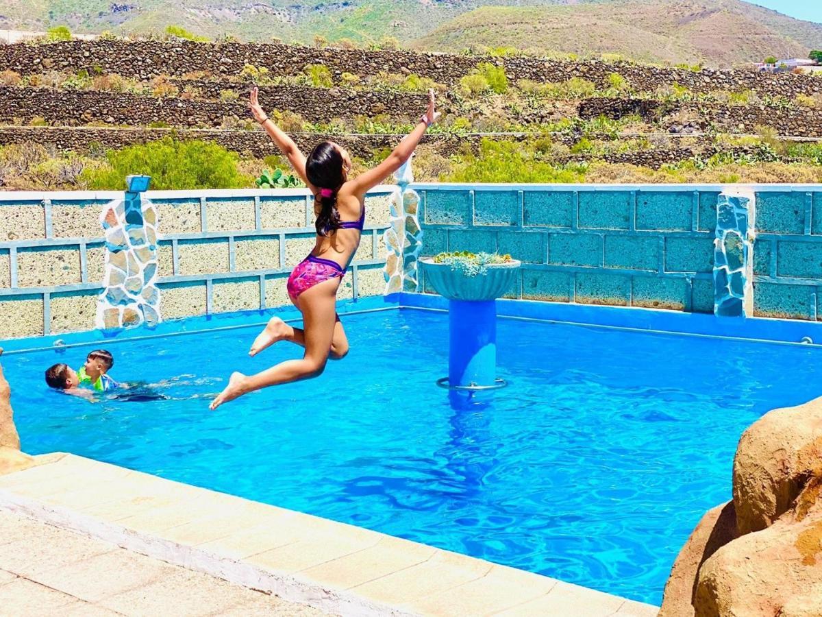 Amani Suite Con Jacuzzi Climatizado Y Piscina Buzanada Extérieur photo