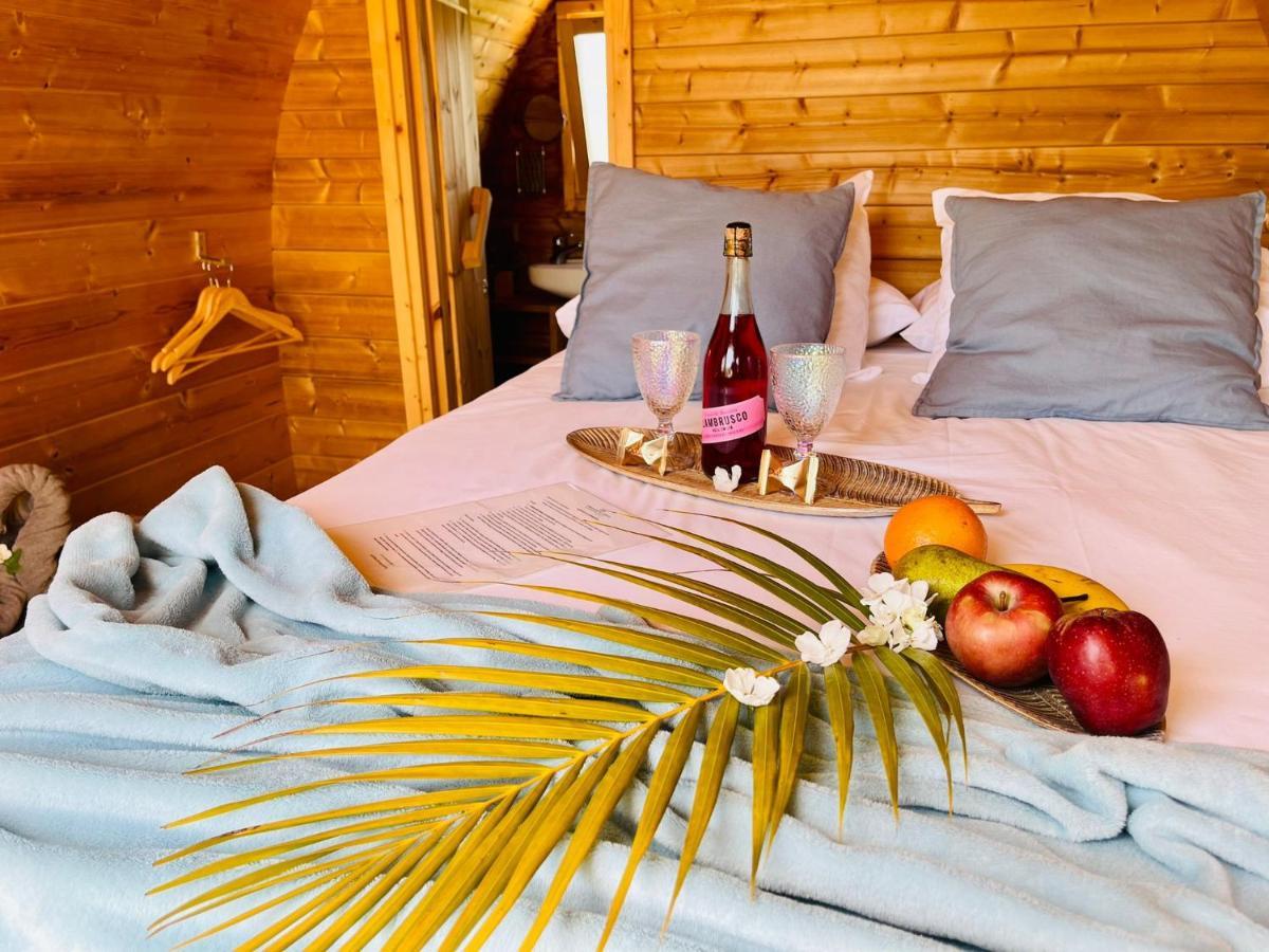Amani Suite Con Jacuzzi Climatizado Y Piscina Buzanada Extérieur photo
